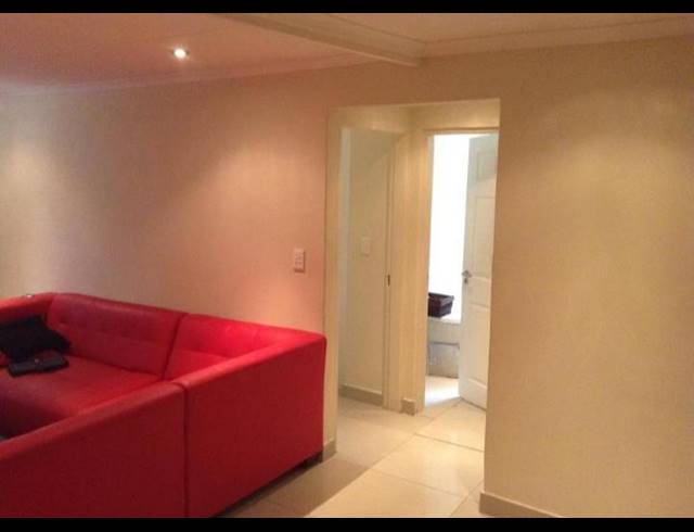 2 BEDROOM PROPERTY TO RENT IN CORLETT GARDENS